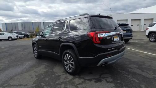 2023 GMC Acadia AWD SLT