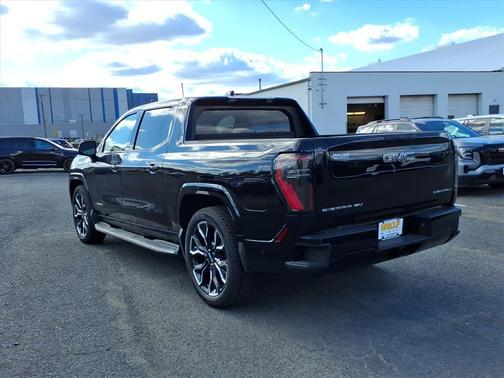 2025 GMC Sierra EV Extended Range Denali