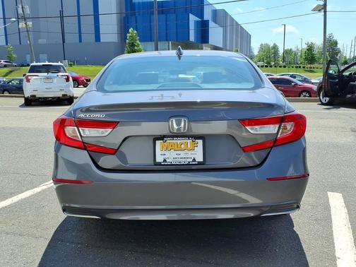 Modern Steel Metallic 2018 Honda Accord LX