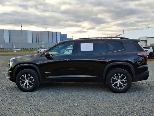 2024 GMC Acadia AWD AT4