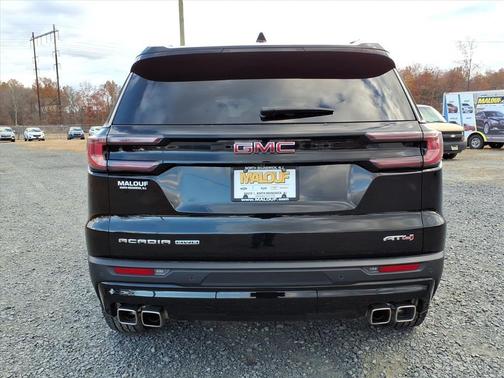2024 GMC Acadia AWD AT4