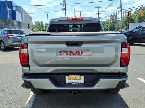 Sterling Metallic 2024 GMC Canyon AT4