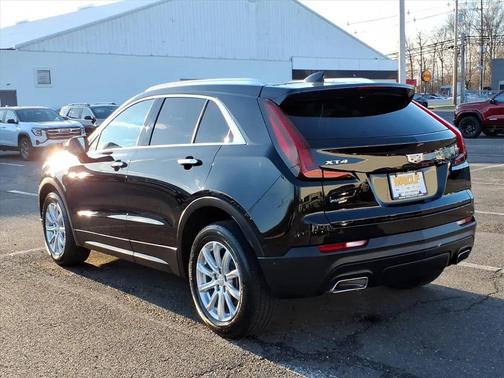 2023 Cadillac XT4 Luxury