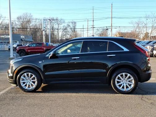 2023 Cadillac XT4 Luxury