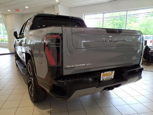 Thunderstorm Gray 2025 GMC Sierra EV Extended Range Denali