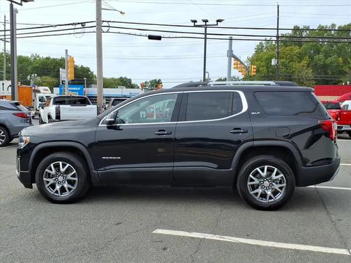 2023 GMC Acadia AWD SLT