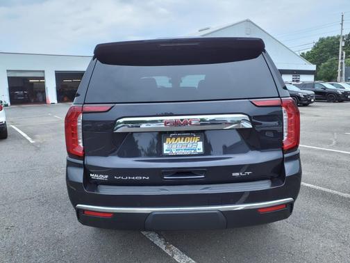 2024 GMC Yukon SLT