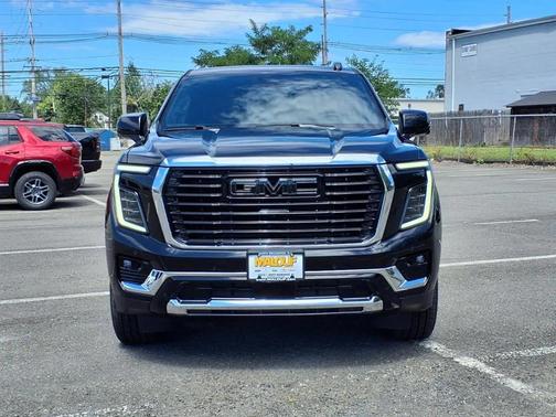 2025 GMC Yukon XL 4WD Elevation