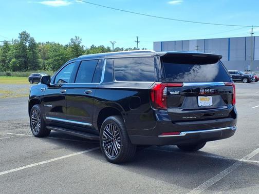 2025 GMC Yukon XL 4WD Elevation