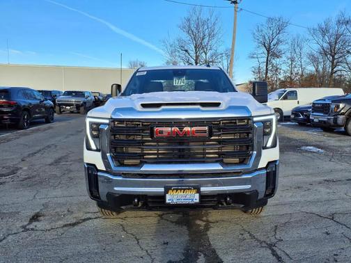 2025 GMC Sierra 2500 Base