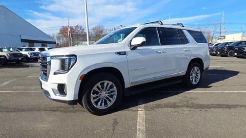 2023 GMC Yukon SLT