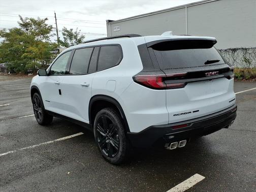 2026 GMC Acadia Elevation AWD
