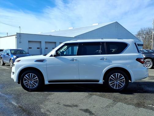 2024 Nissan Armada SL 4WD