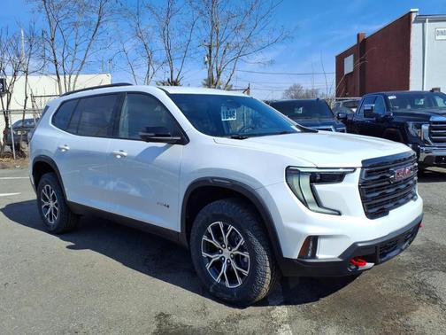 2025 GMC Acadia AWD AT4