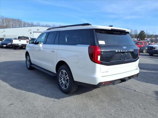 2025 Ford Expedition Max Active 4x4