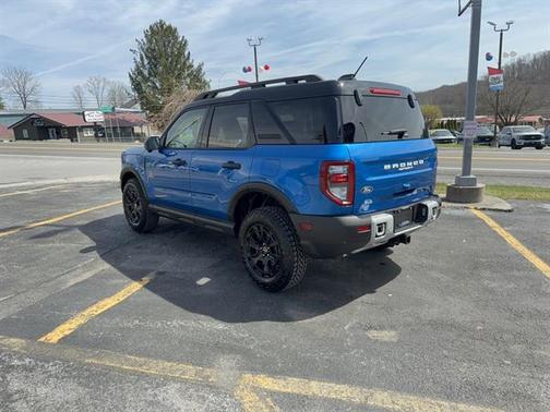 VELOCITY BLUE METALLIC 2026 Ford Bronco Sport Outer Banks