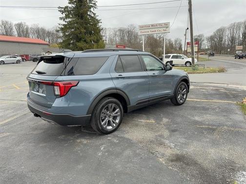 Vapor Blue Metallic 2026 Ford Explorer Active