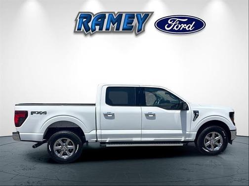 OXFORD WHITE 2025 Ford F-150 XLT