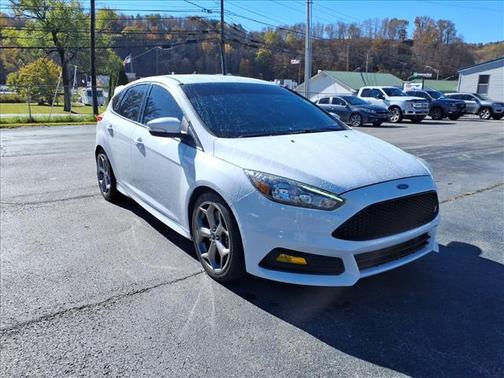 2018 Ford Focus ST Base