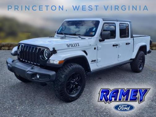 2022 Jeep Gladiator Sport