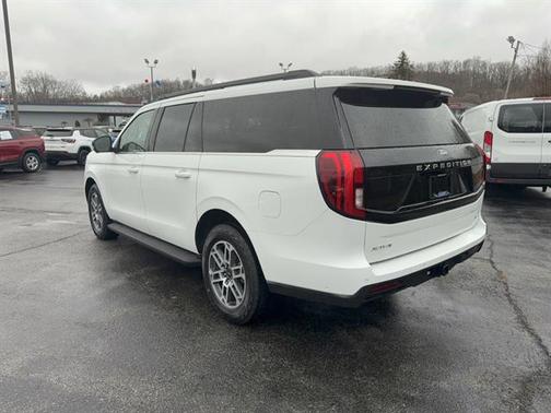 Oxford White 2025 Ford Expedition Max Active 4x4