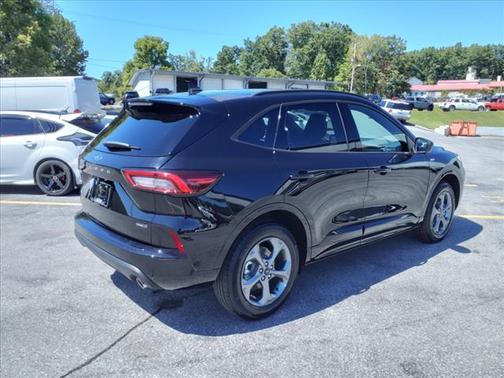 2024 Ford Escape ST-Line Select
