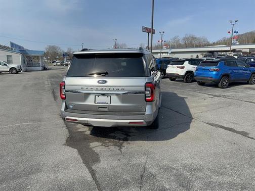 Iconic Silver Metallic 2024 Ford Expedition Max Limited