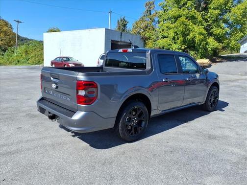 2025 Ford Maverick Lobo