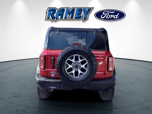 RUBY RED MET TNTD CLEARCOAT 2025 Ford Bronco Badlands