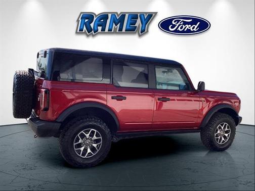 RUBY RED MET TNTD CLEARCOAT 2025 Ford Bronco Badlands