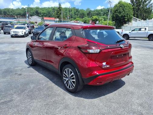 2022 Nissan Kicks SV