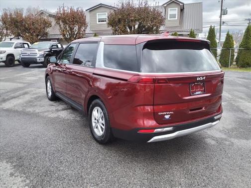 2024 Kia Carnival LX