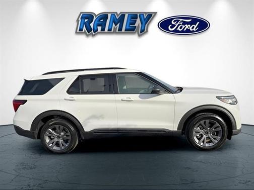 STAR WHITE MET TRI-COAT 2026 Ford Explorer Active