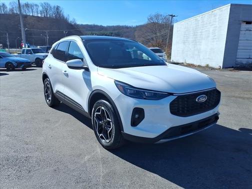 2026 Ford Escape Platinum