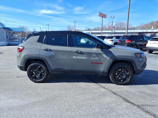 2023 Jeep Compass Trailhawk