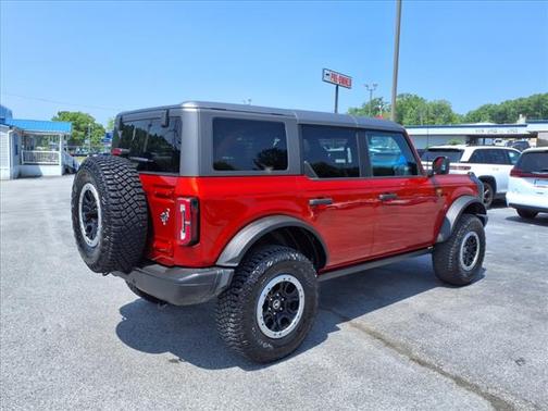 2023 Ford Bronco Badlands