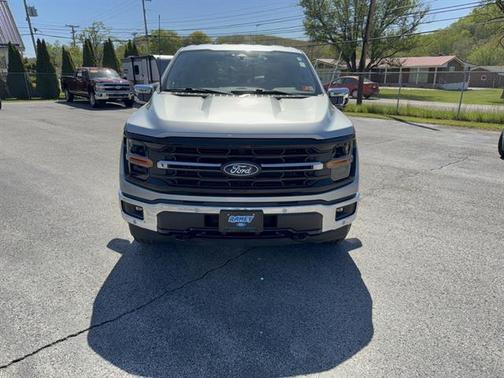 ICONIC SILVER METALLIC 2024 Ford F-150 XLT