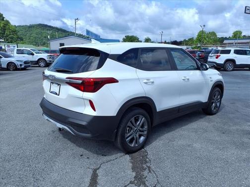 2023 Kia Seltos LX