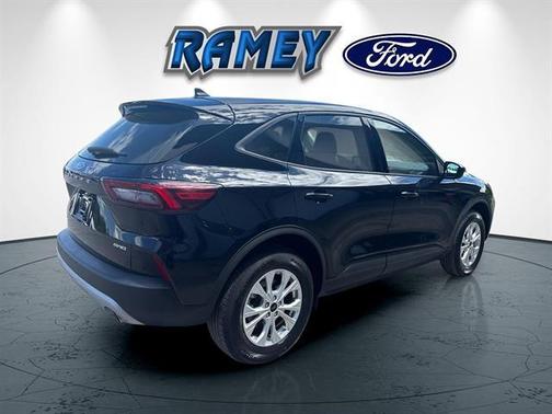 AGATE BLACK METALLIC 2025 Ford Escape Active