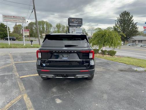 AGATE BLACK METALLIC 2026 Ford Explorer Active