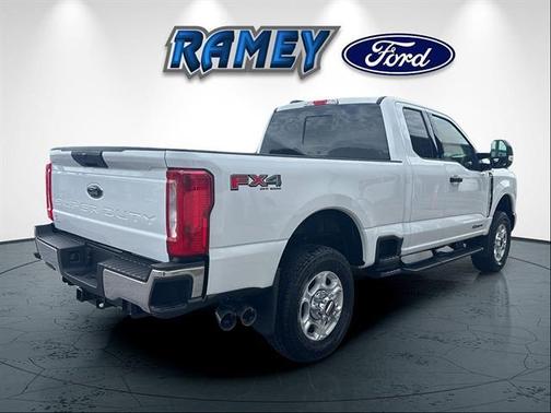 OXFORD WHITE 2026 Ford F-350 XLT