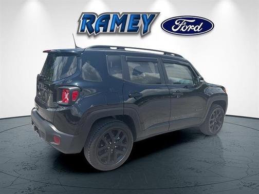 Black Clearcoat 2022 Jeep Renegade Altitude
