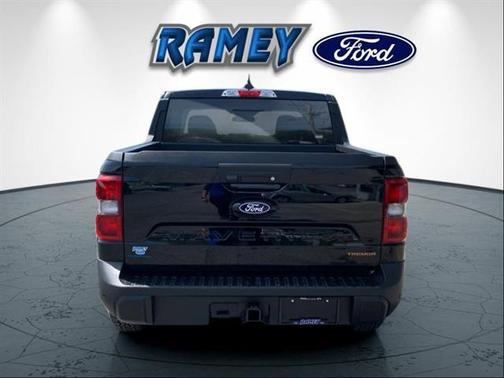 SHADOW BLACK 2026 Ford Maverick Tremor