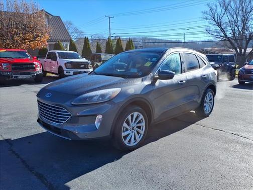 2022 Ford Escape Titanium