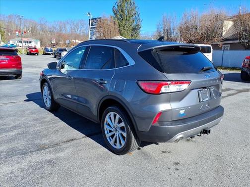 2022 Ford Escape Titanium