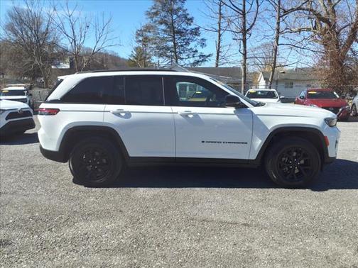 2024 Jeep Grand Cherokee Altitude