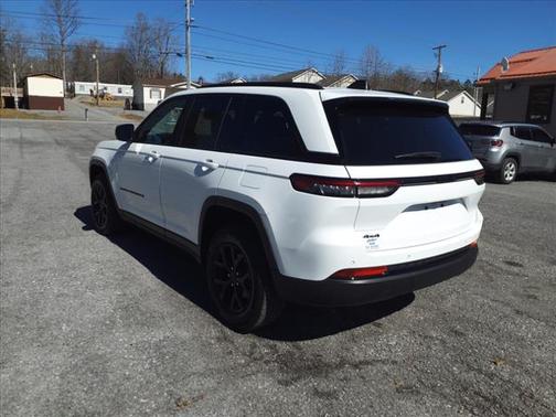 2024 Jeep Grand Cherokee Altitude
