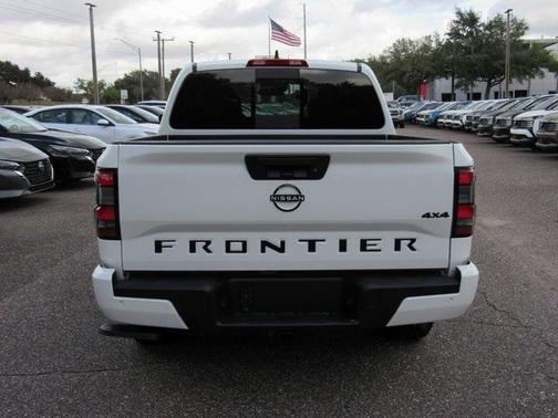 2026 Nissan Frontier SV