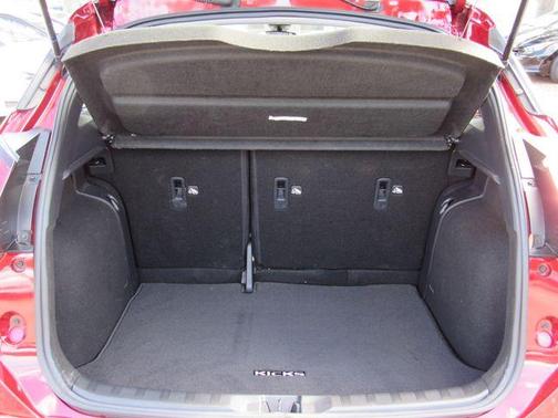 Scarlet Ember 2024 Nissan Kicks SR