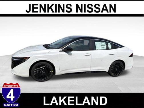 Aspen White / Super Black 2027 Nissan Sentra SR